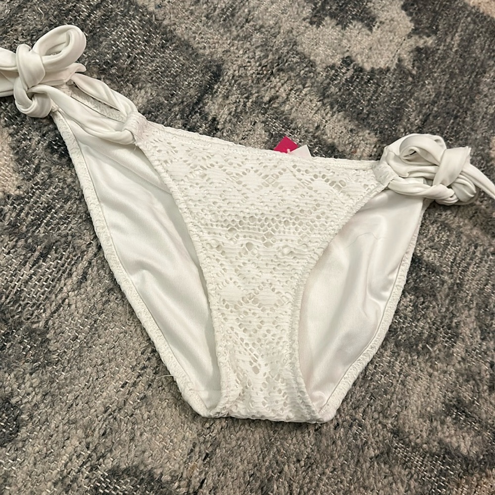 Faux knit bikini bottoms